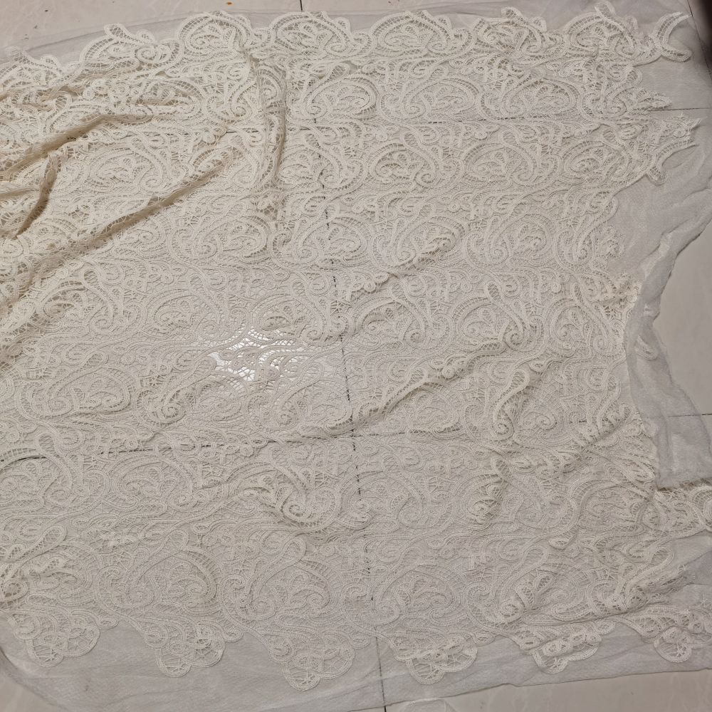 기하학적 모양을 가진 여자 복장 의류를 위한 면사 다이 - Embroidery Underlay 리뷰 및 가격